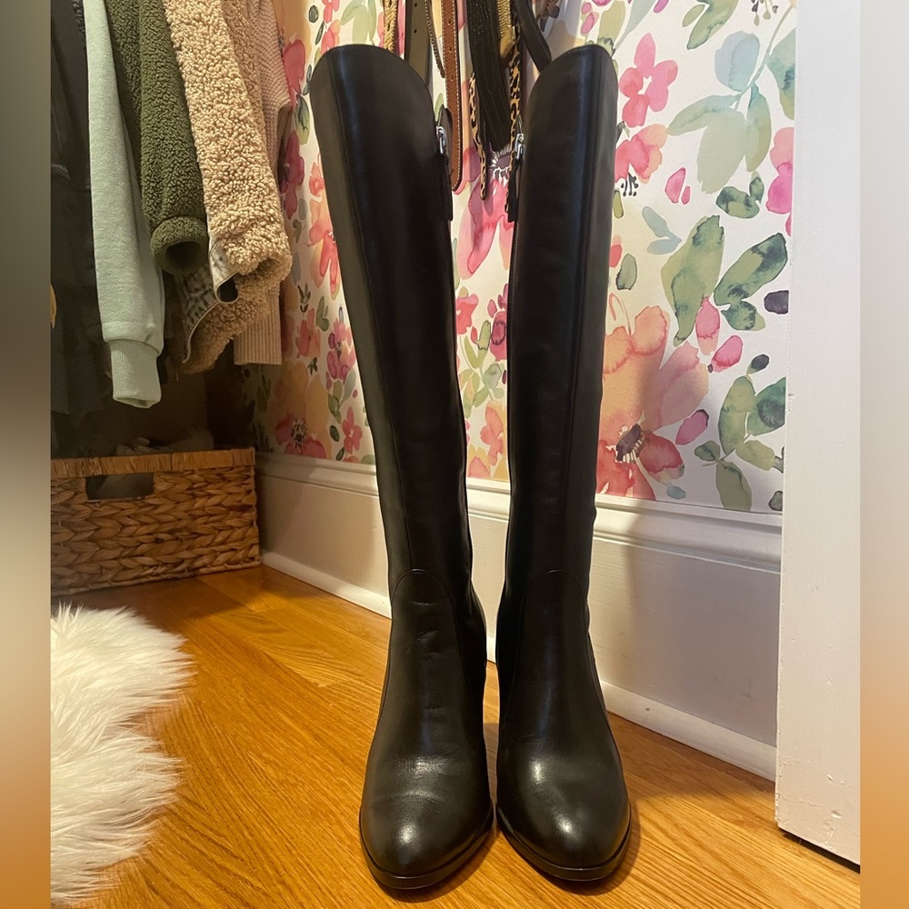 Linea Paolo Black Leather Boots - Like New